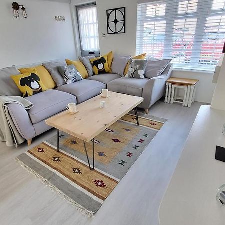 Bosun'S Cottage Luxury Stay In The Heart Of Town Γουέιμουθ Εξωτερικό φωτογραφία